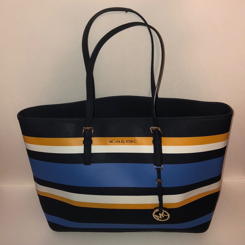 New Michael Kors Multifunction Tote Bag - Picture 4 of 7